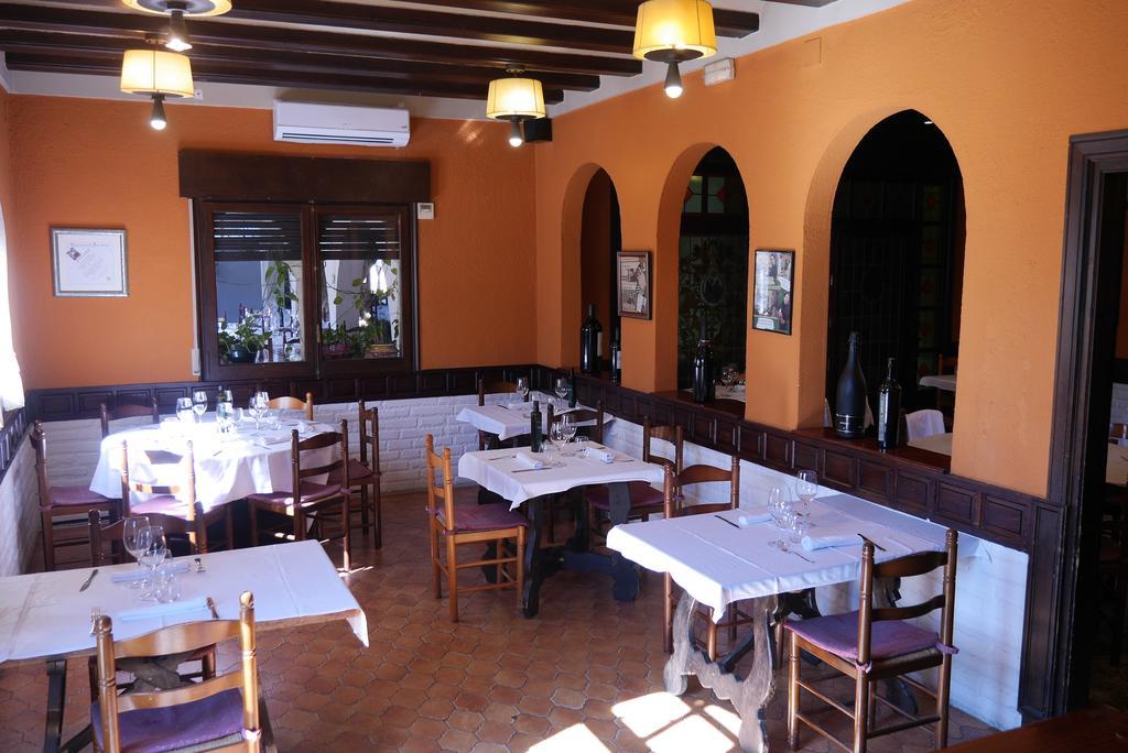 Hotel Restaurant El Bosc Баньерес-дель-Пенедес Экстерьер фото